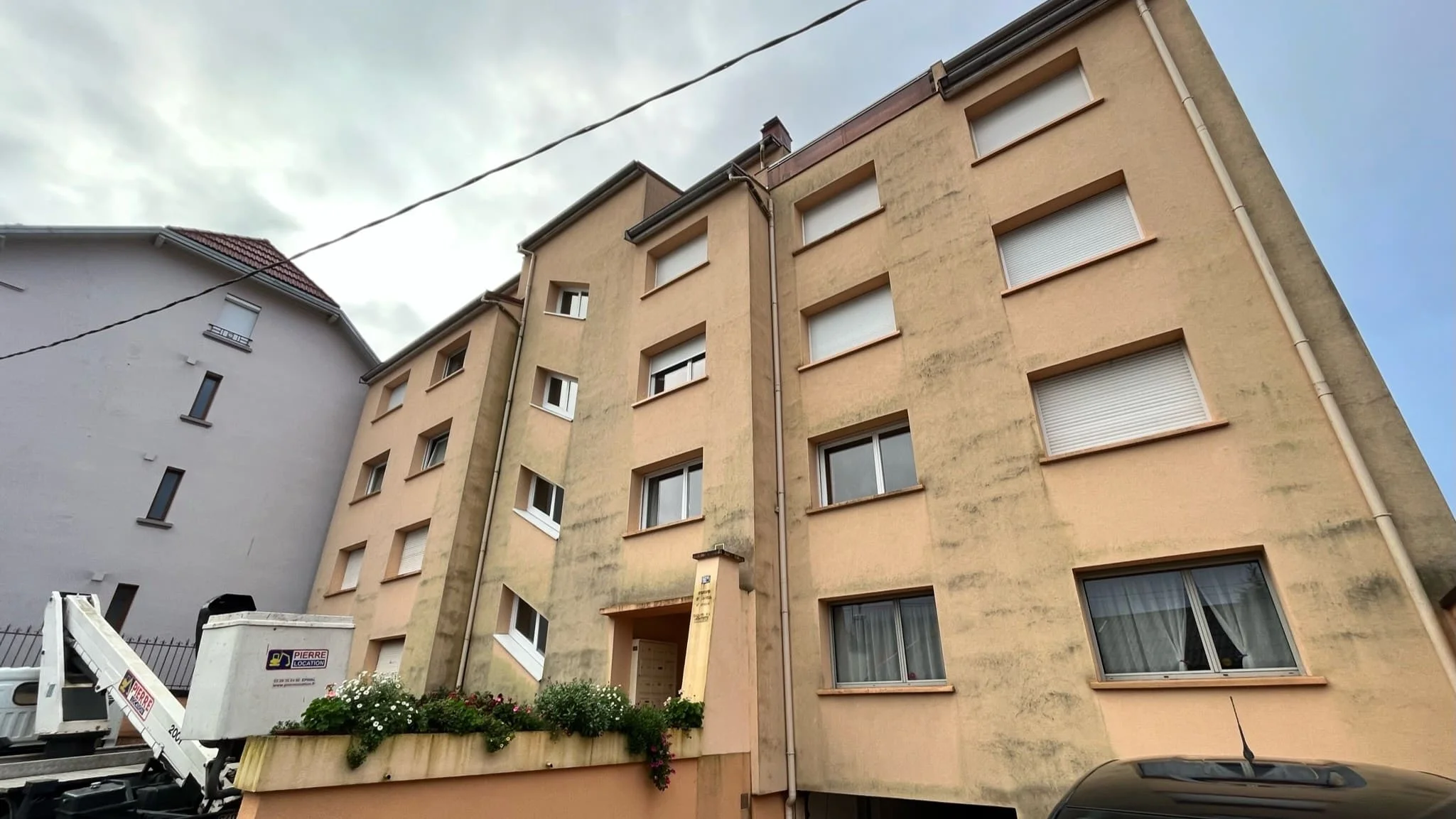 Nettoyage de la façade d'un immeuble - Remiremont (88)