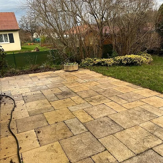 Nettoyage de terrasse en dalles - Dogneville (88)