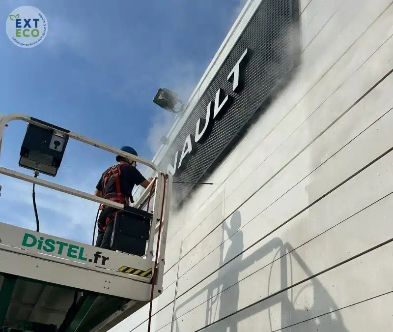nettoyage d'un bardage à la vapeur basse pression