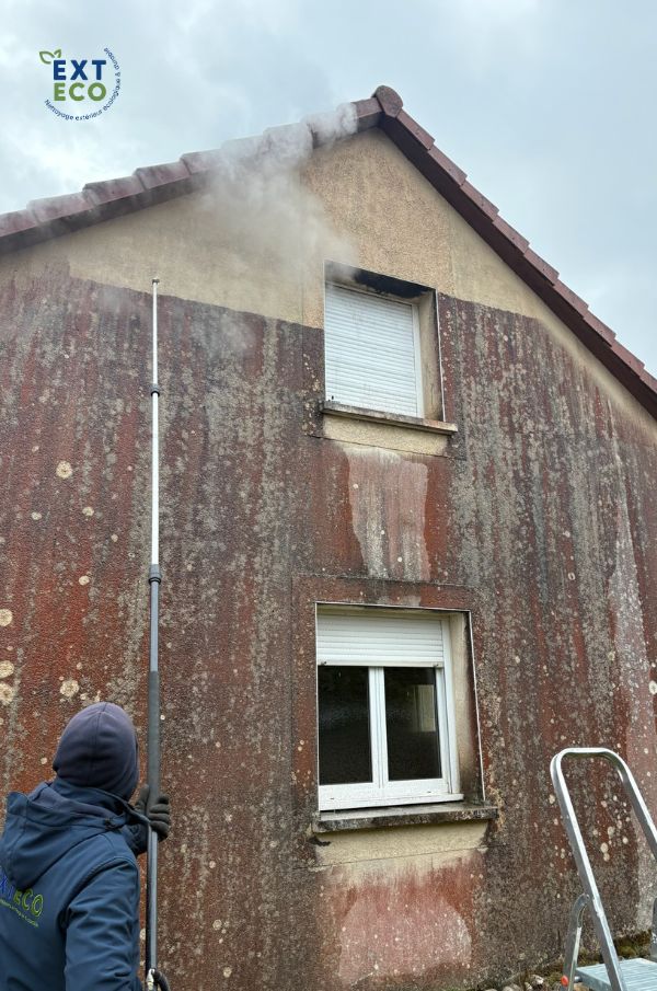 Nettoyage et imperméabilisation d'une façade à Deyvillers (88)